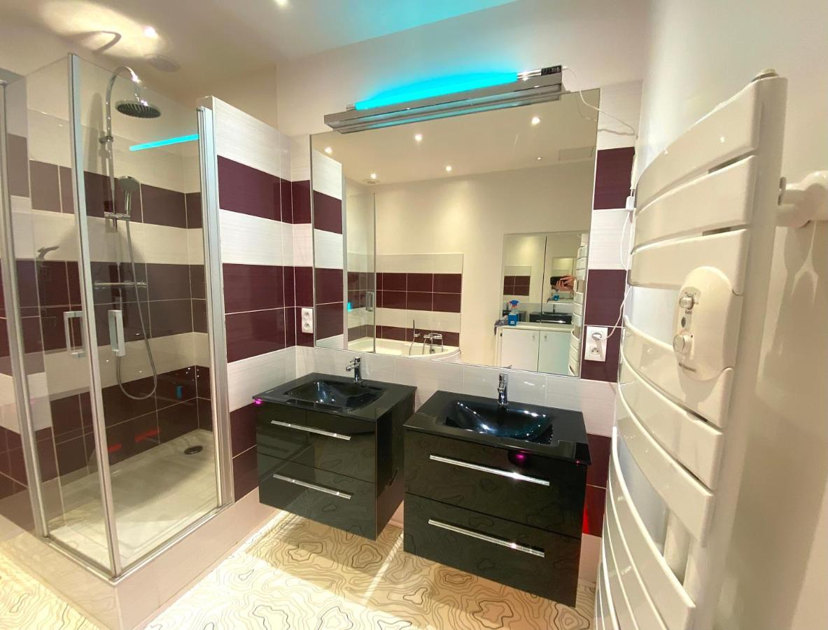 Floydroom'S Pau Chambre Hotes Standing Dans Appartement Partage Proche Chateau Exteriör bild