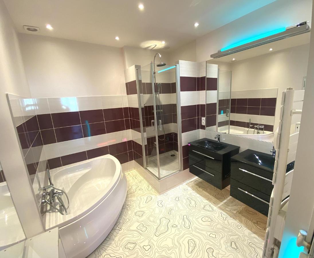 Floydroom'S Pau Chambre Hotes Standing Dans Appartement Partage Proche Chateau Exteriör bild